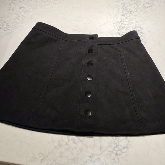 CLOSET CLEAN OUT Suede Button Skater Skirt - pant size 29 - Picture 6 of 9